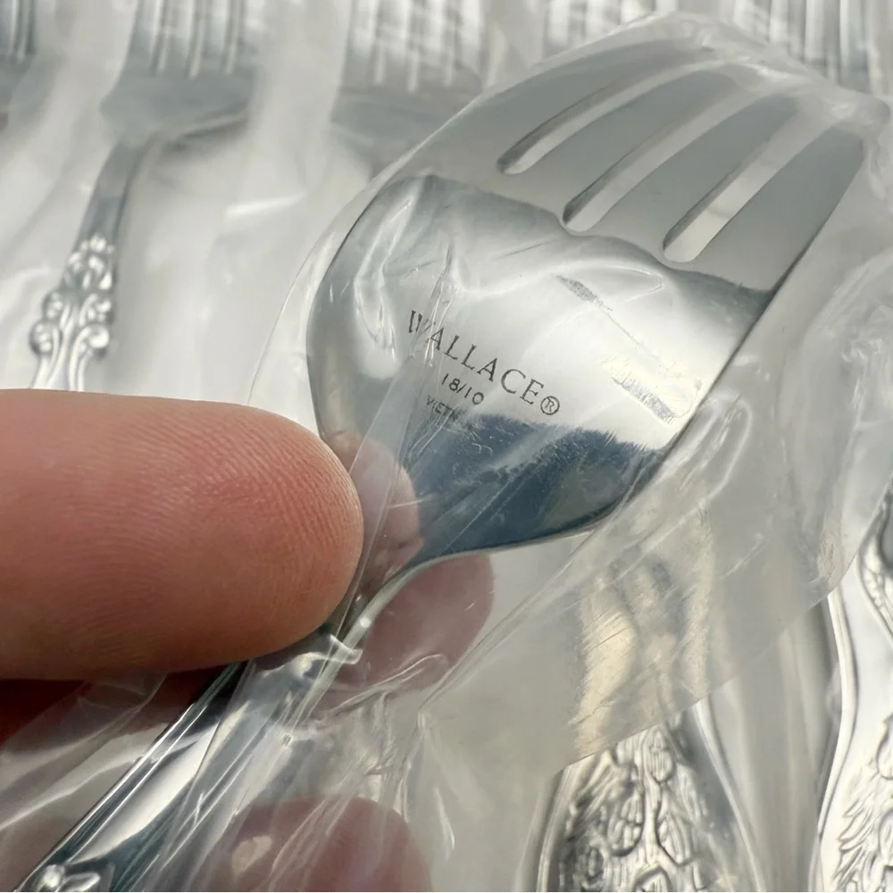 Wallace Peacock Set of 8 Dinner Forks Stainless Steel 18/10 NEW